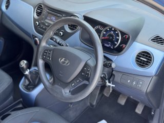 /photos/12498/028015f6-5f7f-8f4b-dfcf-55ade588d7e0_i320x240.jpg