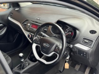 /photos/12498/22e2d6d1-08cb-a7a1-91b6-2175136df59e_i320x240.jpg
